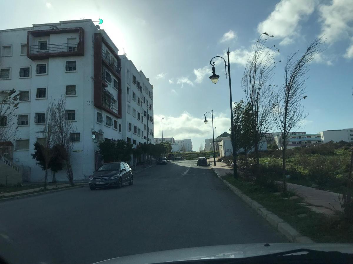Appartement Familial Proche Aeroport Bab Andalous Tanger Eksteriør bilde